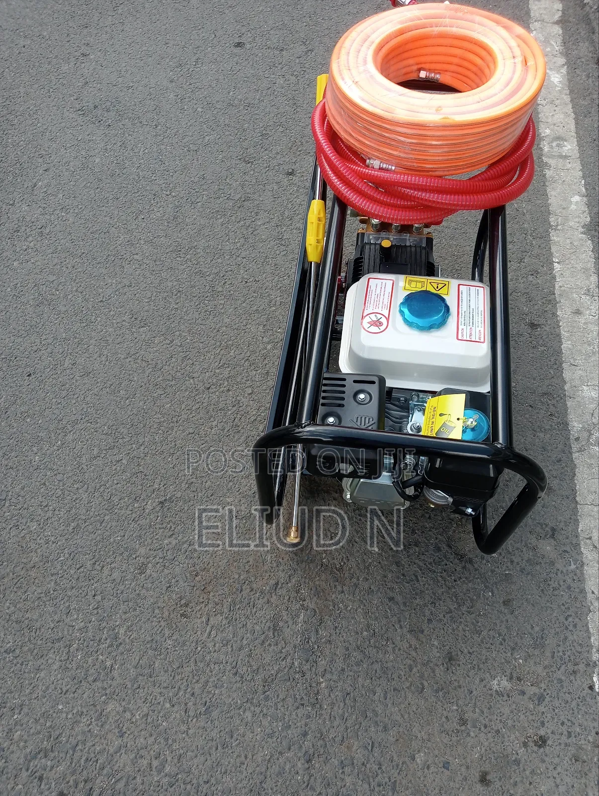 Four Wheel Trolley Sprayer Engine Type