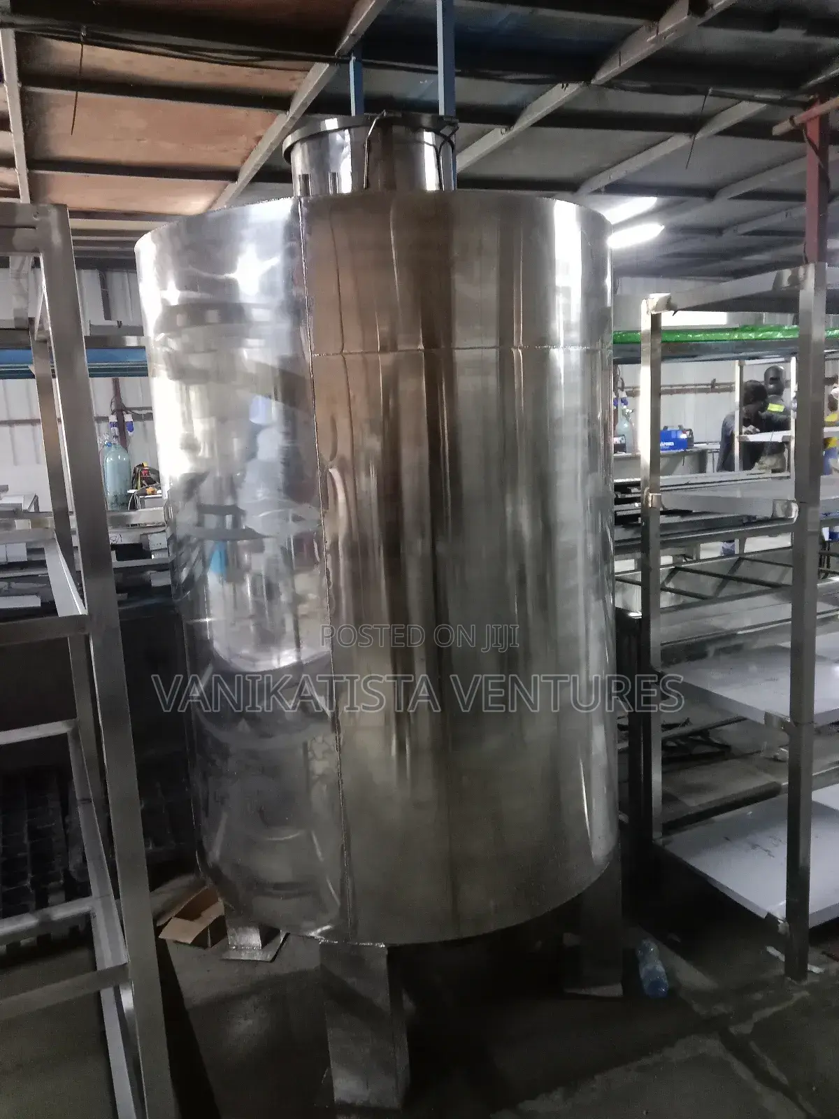 Commercial Tanks for Water and Milk Storage ,2000lyrs Capacity