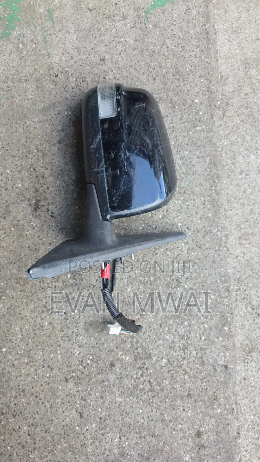 Nissan Serena 2014 Side Mirror Indicator