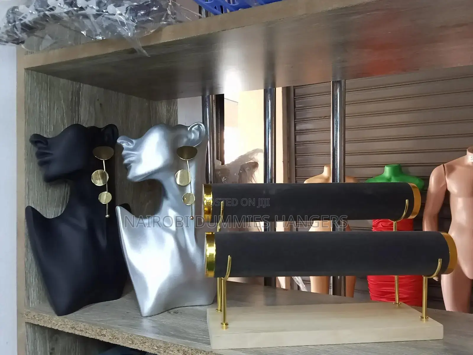 Realistic Earings and Watches Display