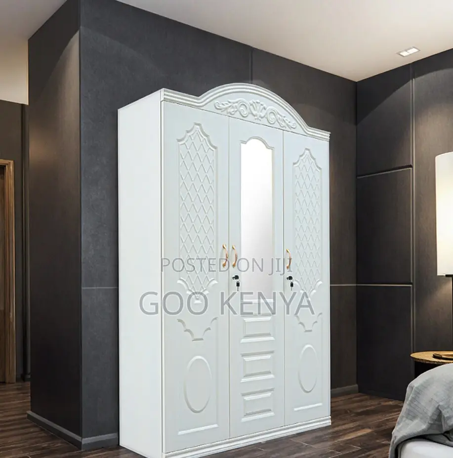 Home Wardrobe; Triple-Door Bedroom Wardrobe With Locks and Mirror