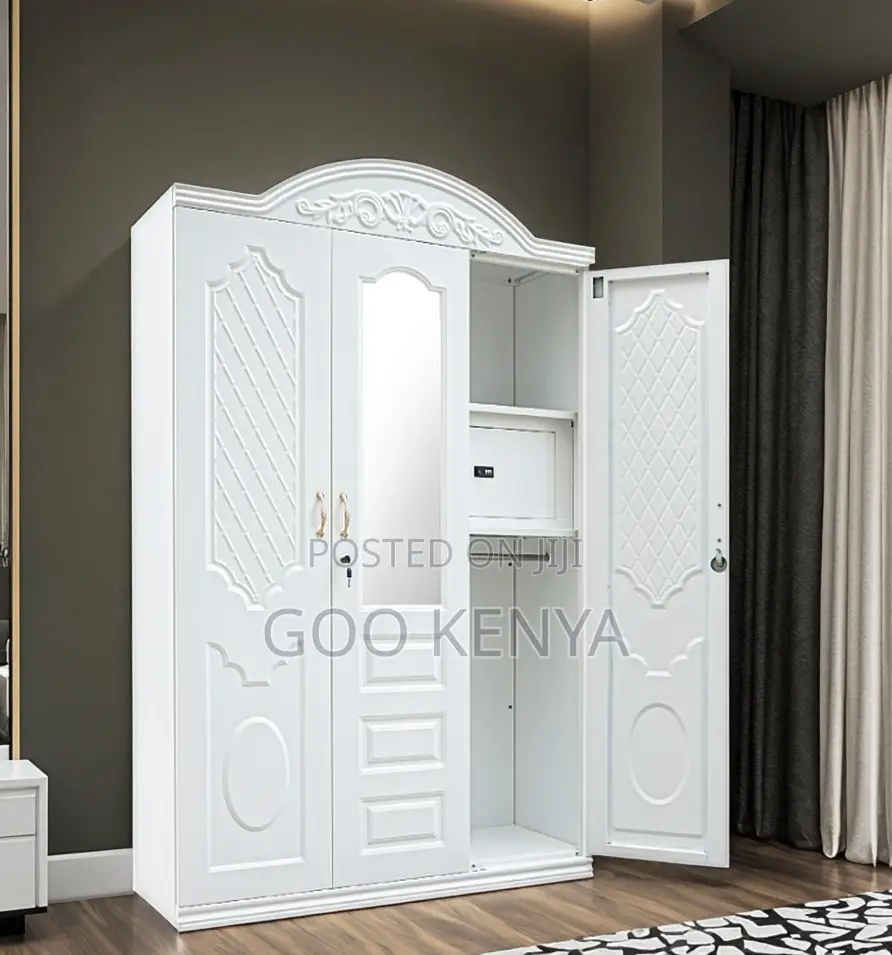 Home Wardrobe; Triple-Door Bedroom Wardrobe With Locks and Mirror