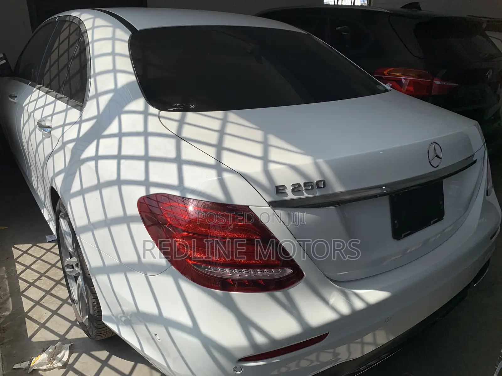 Mercedes-Benz E250 2018 Off white