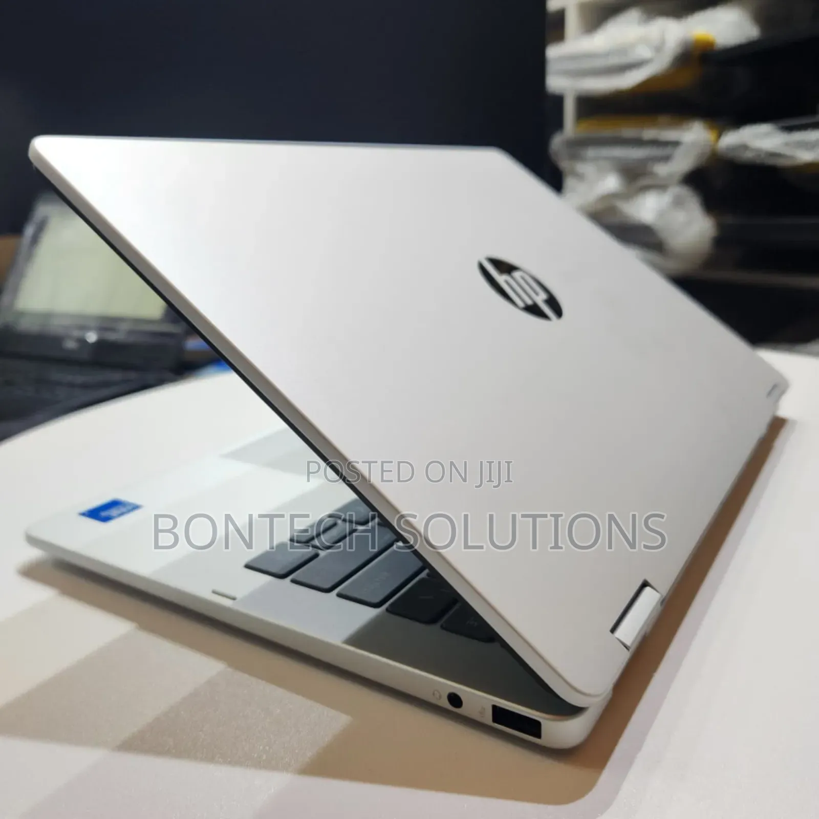 New Laptop HP OmniBook Ultra Flip 14" 16GB Intel Core I7 SSD 512GB