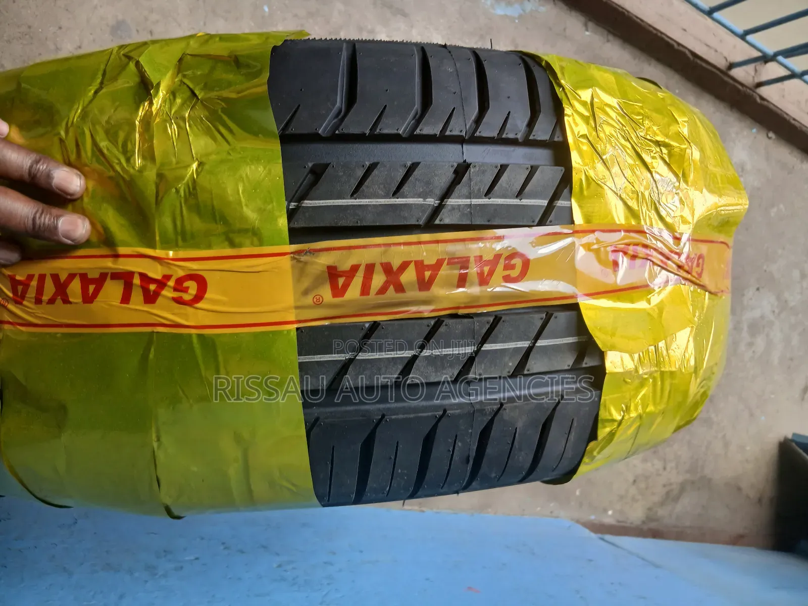 275/50 R 21 Low Profile Galaxy Tyres Made in China.