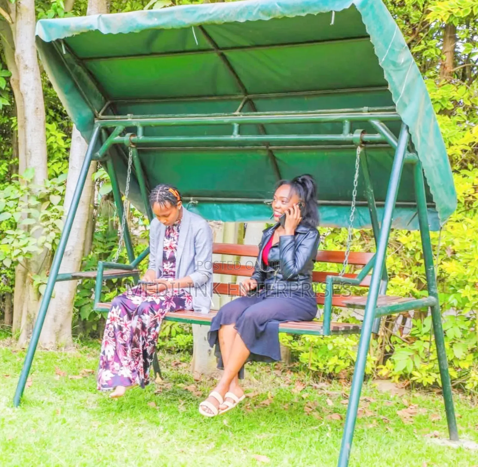 Wooden Metallic Adults Swing 3-Seater