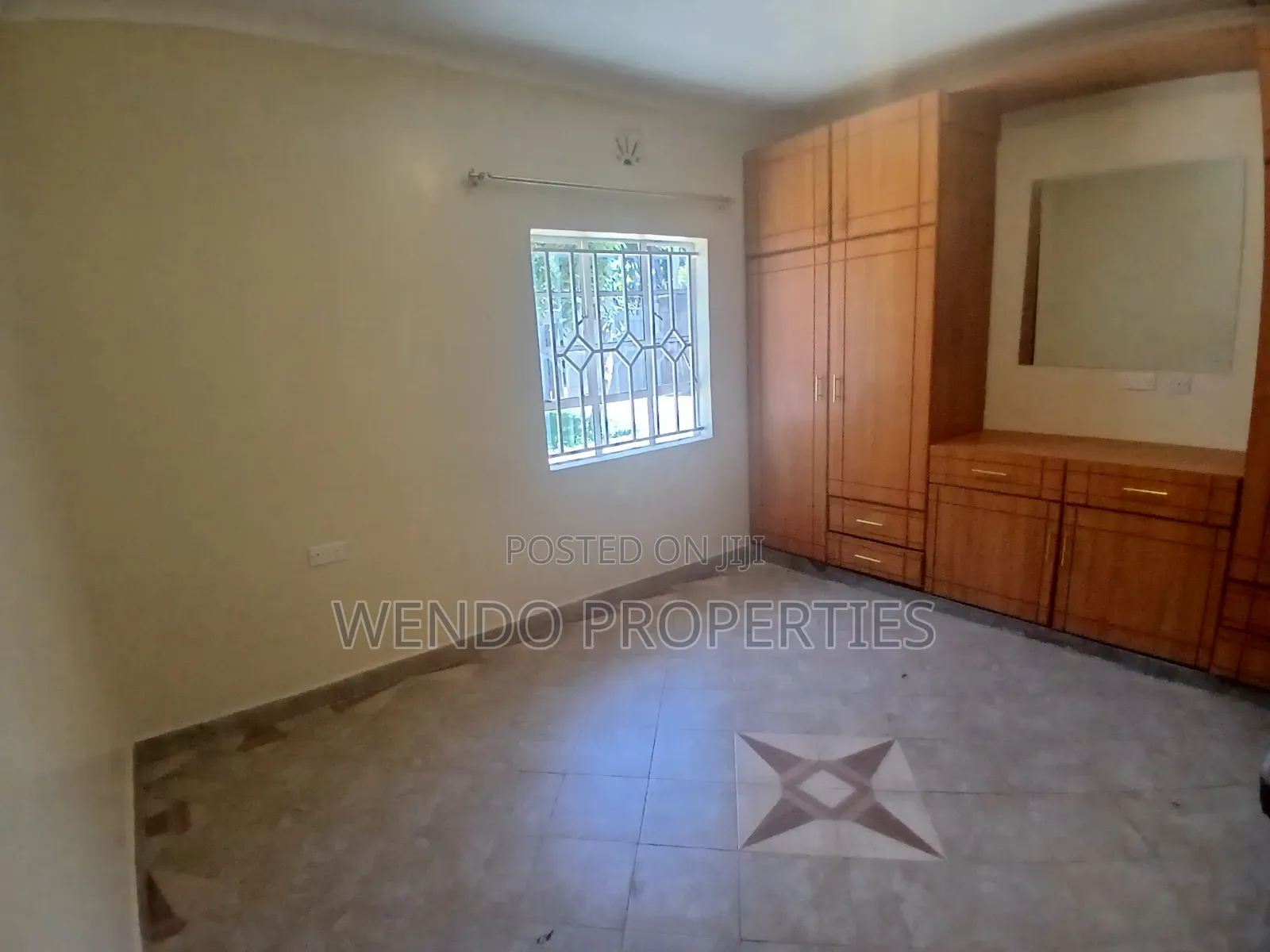4bdrm Bungalow in Karen for rent