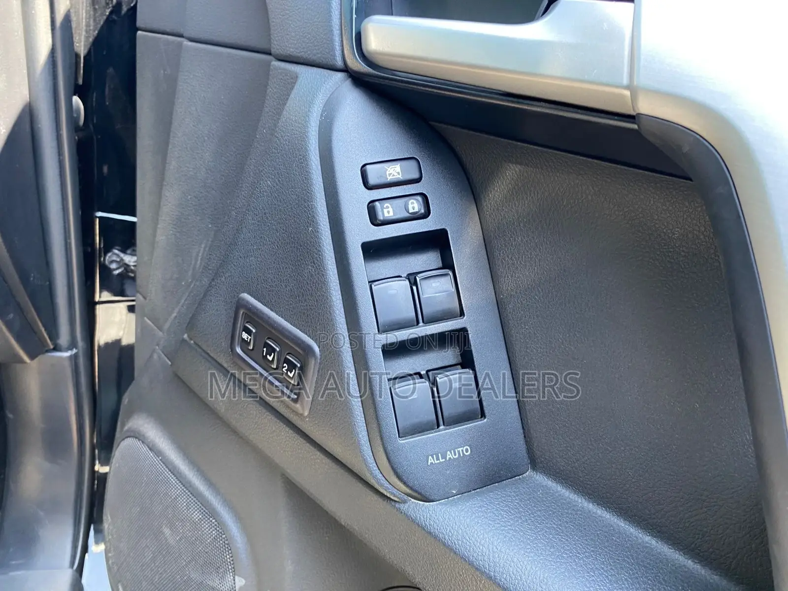 Toyota Land Cruiser Prado 2018 Black