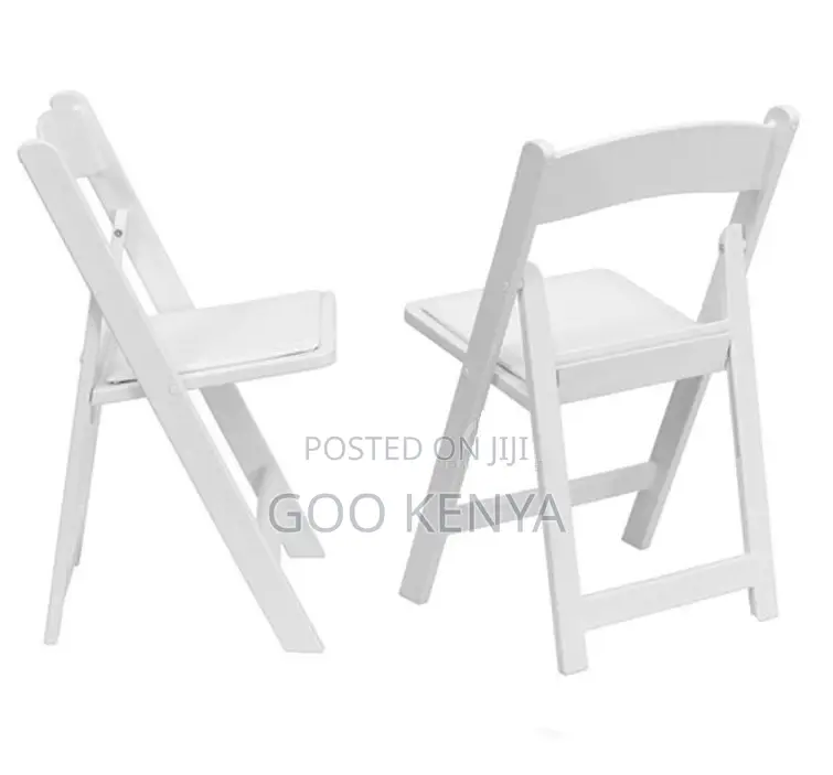 Home Chair; Soft-Cover White Garden Chair — Foldable and Portable