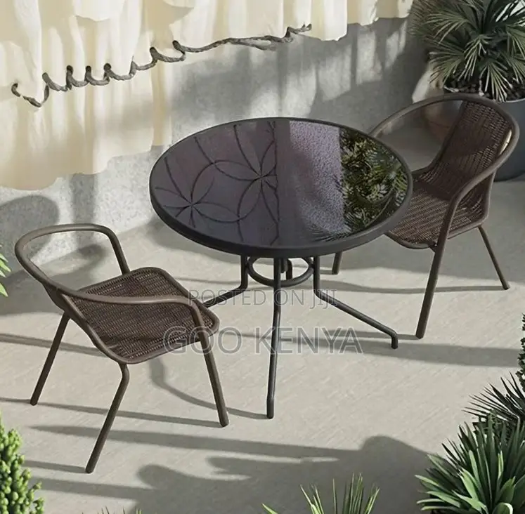Home Dining Set; Elegant Round Glass-Top Rattan Bistro Set for Outdoor