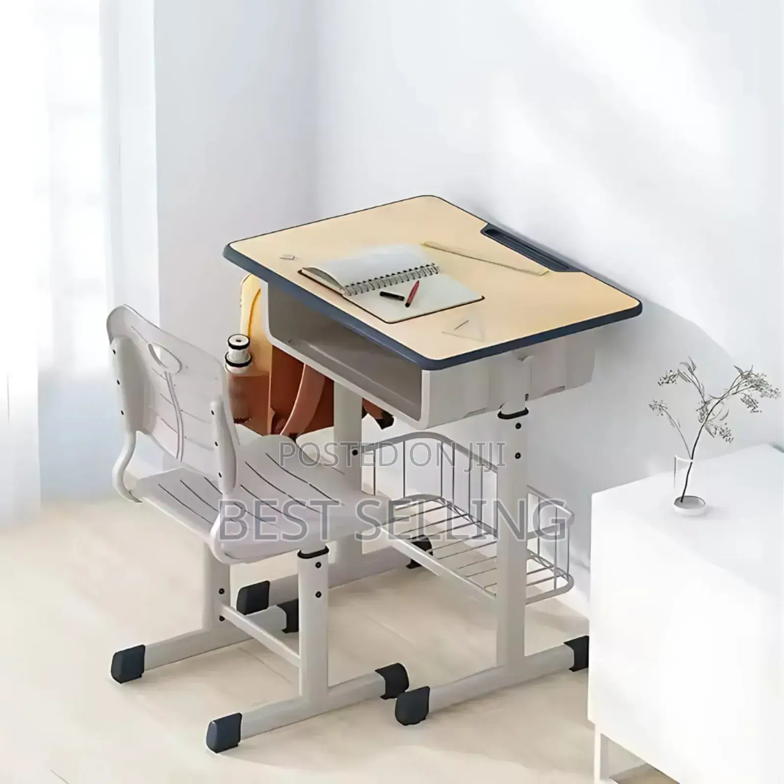Arranged Kidder Desk