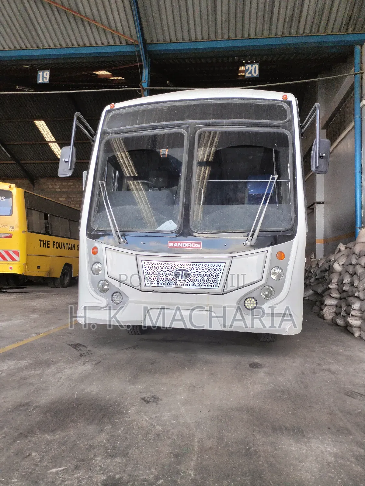 New Tata Starbus Ultra Skool 2025 White