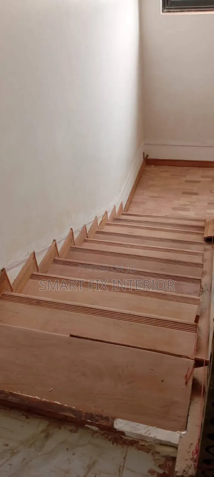 Wooden Door/Staircase/Floors/Handrail Installation
