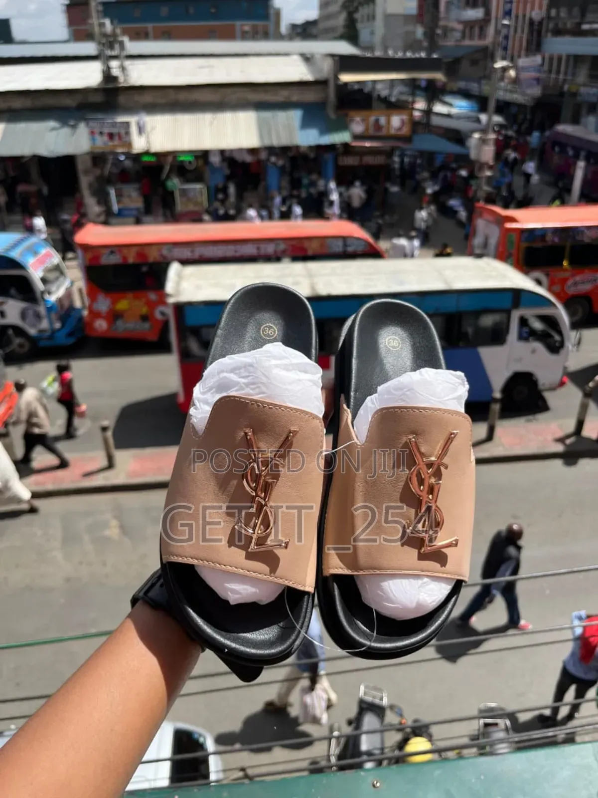 Fendi Sandals
Size 36-41