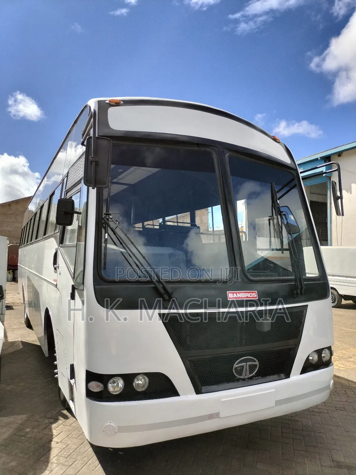 New Tata LPO 2022 White
