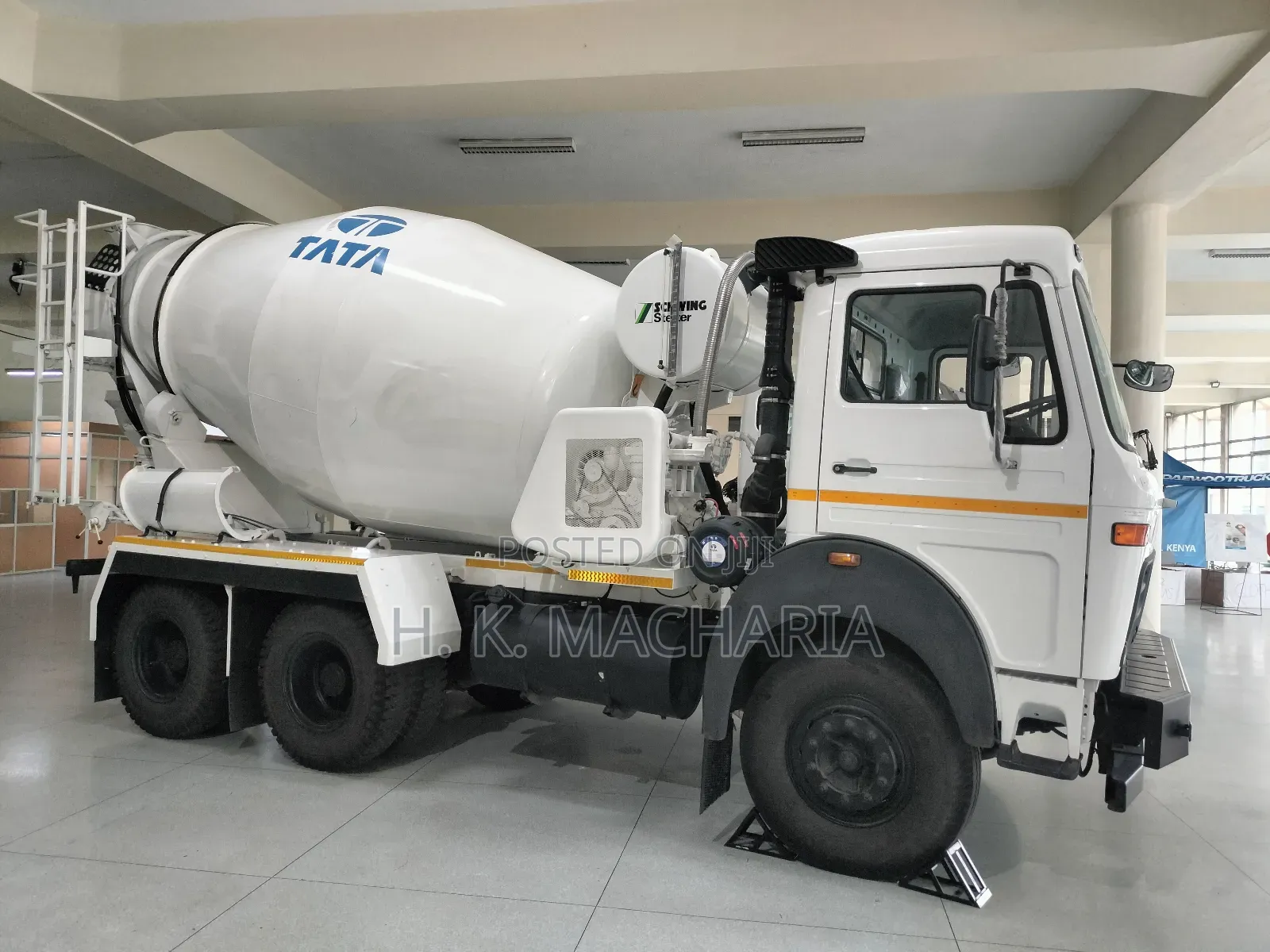 Tata Lpk-2518 Concrete Mixer 7 Cubic Metres 2025 White
