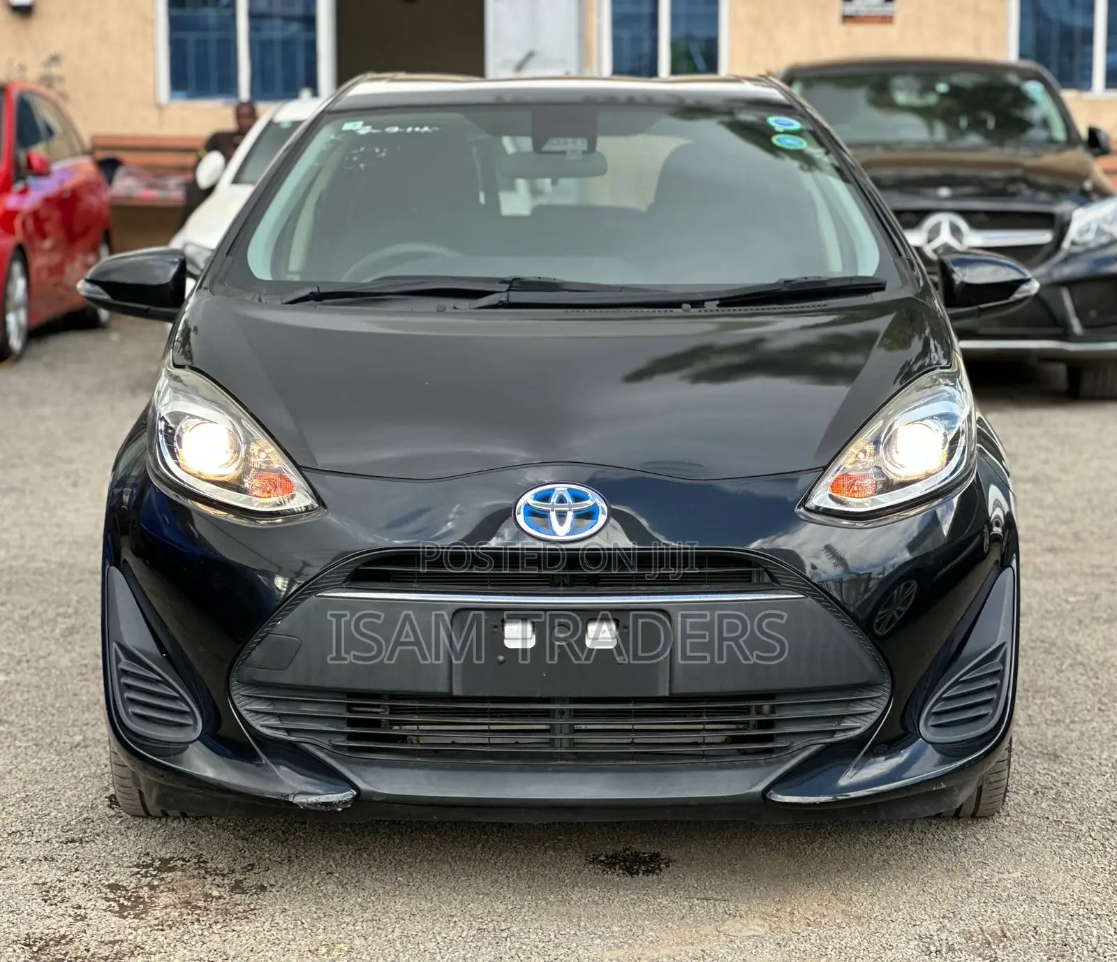 Toyota Aqua 2018 Gray