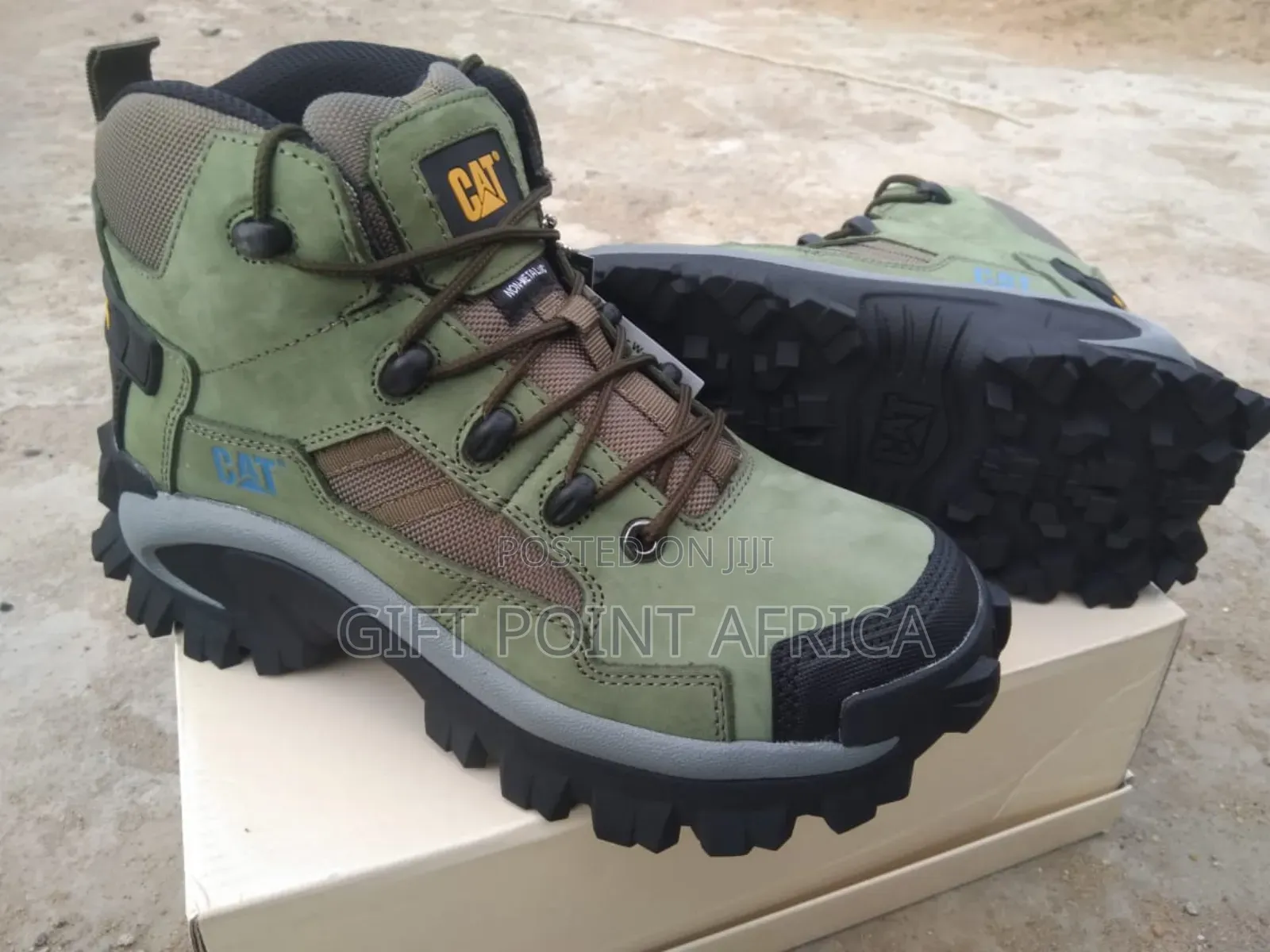 Caterpillar (Cat) Boots For Hiking