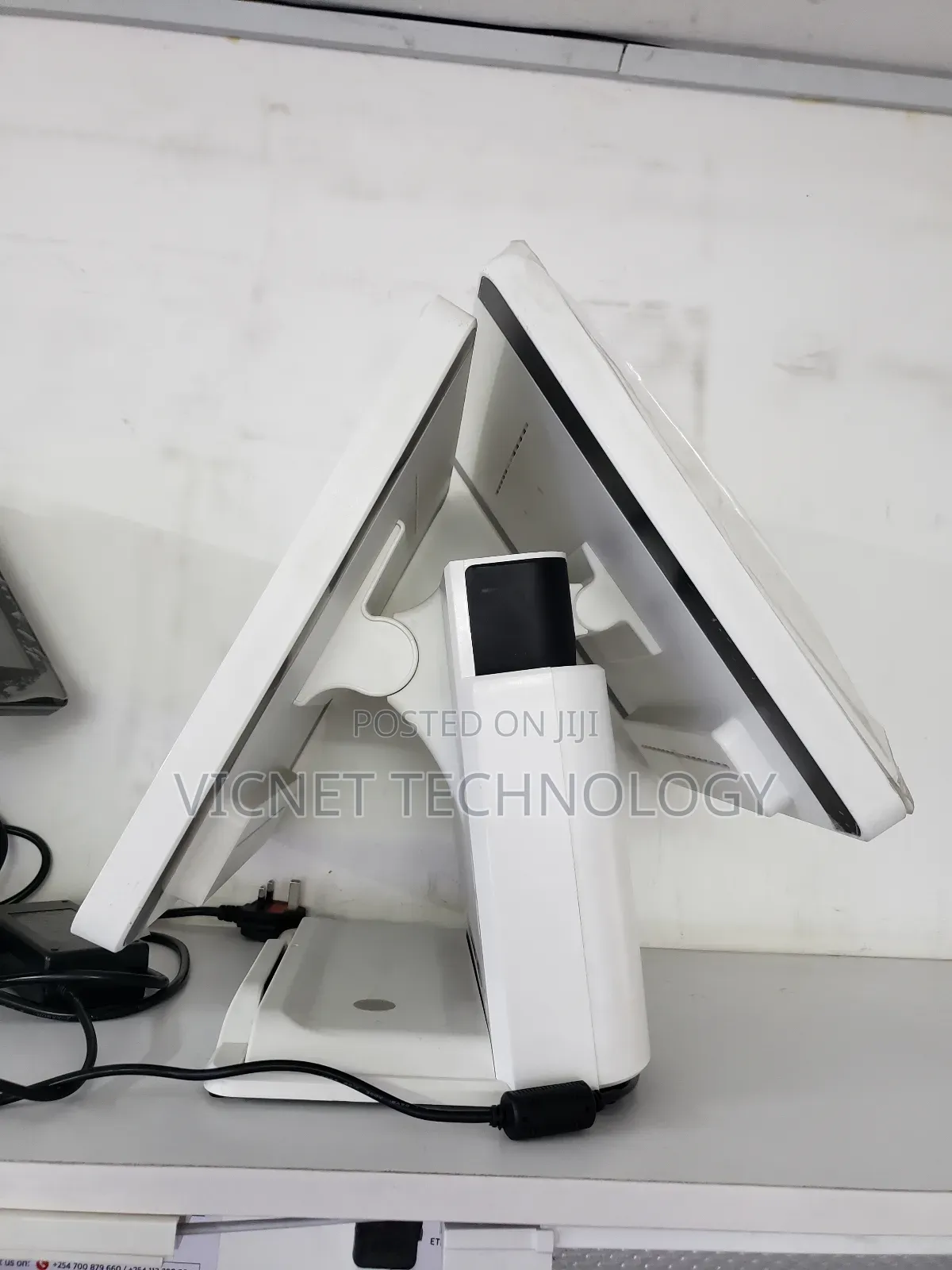 17 Inches Dual Screen All in One Point of Sale With Customer Display