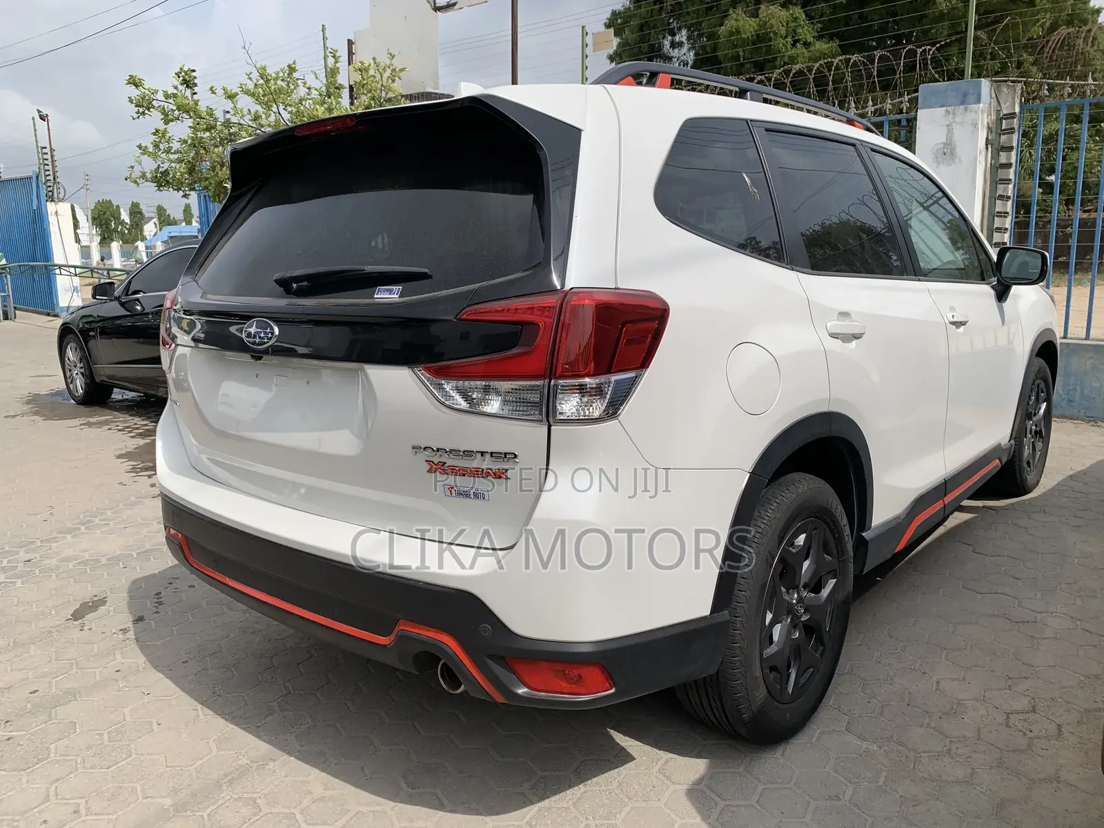 Subaru Forester 2.5i Limited AWD 2018 White