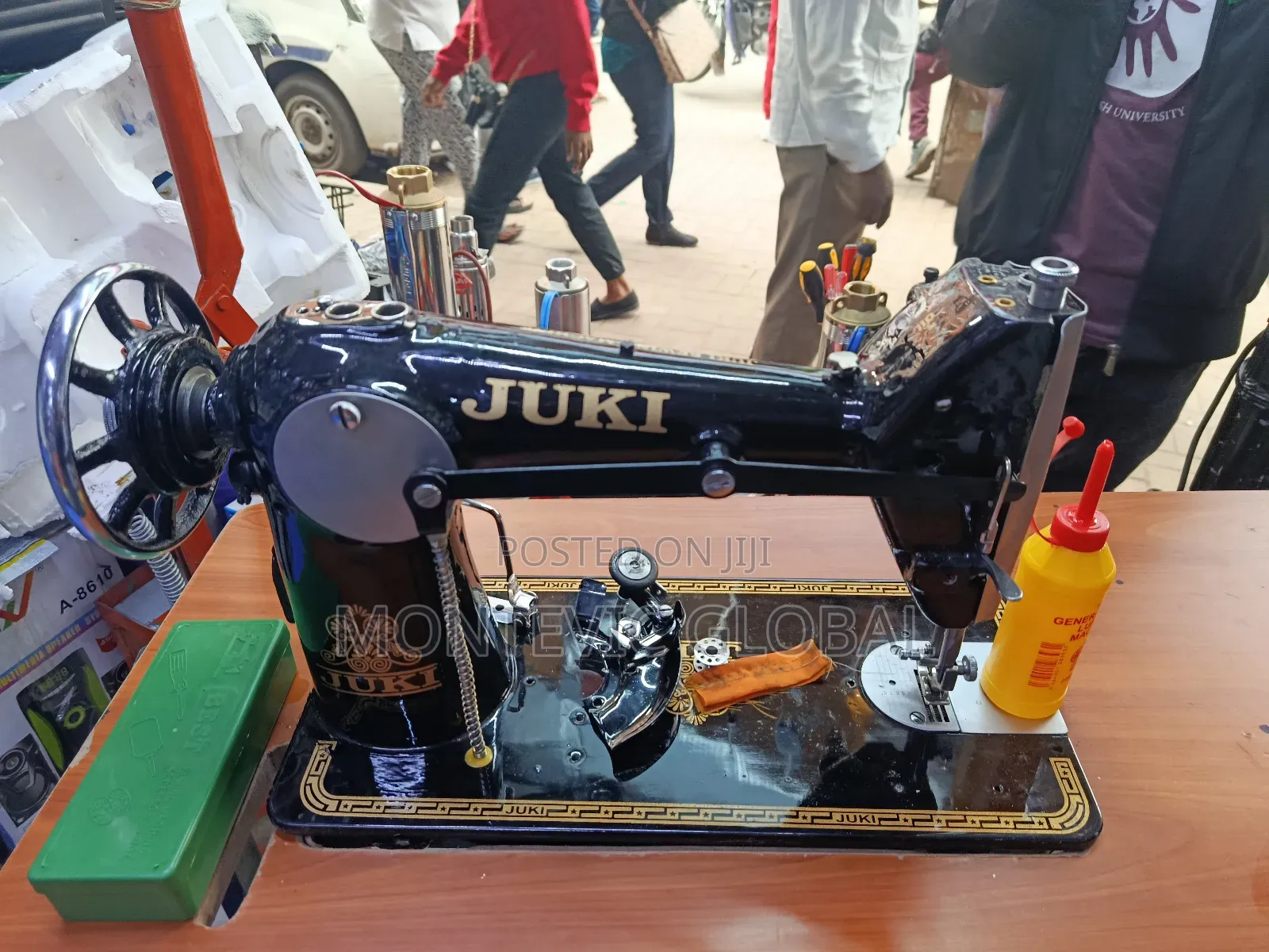Complete Juki Sewing Machine
