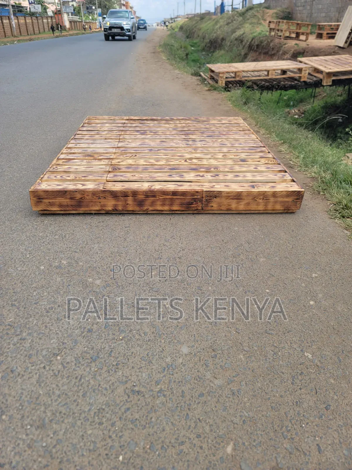 Modern 5ft*6ft Pallet Bed. Rustic Look. (008)