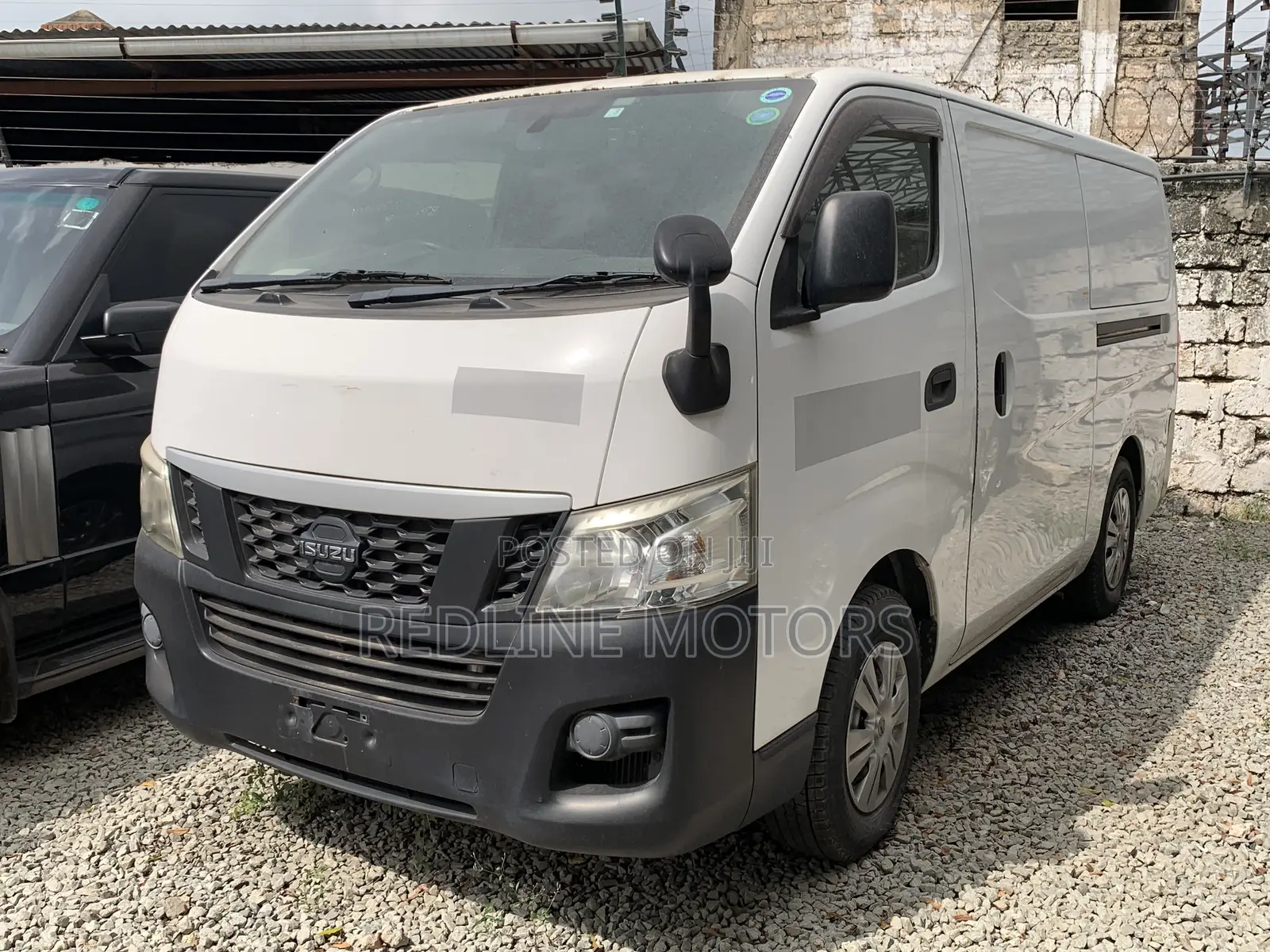 Isuzu Como 2016 White