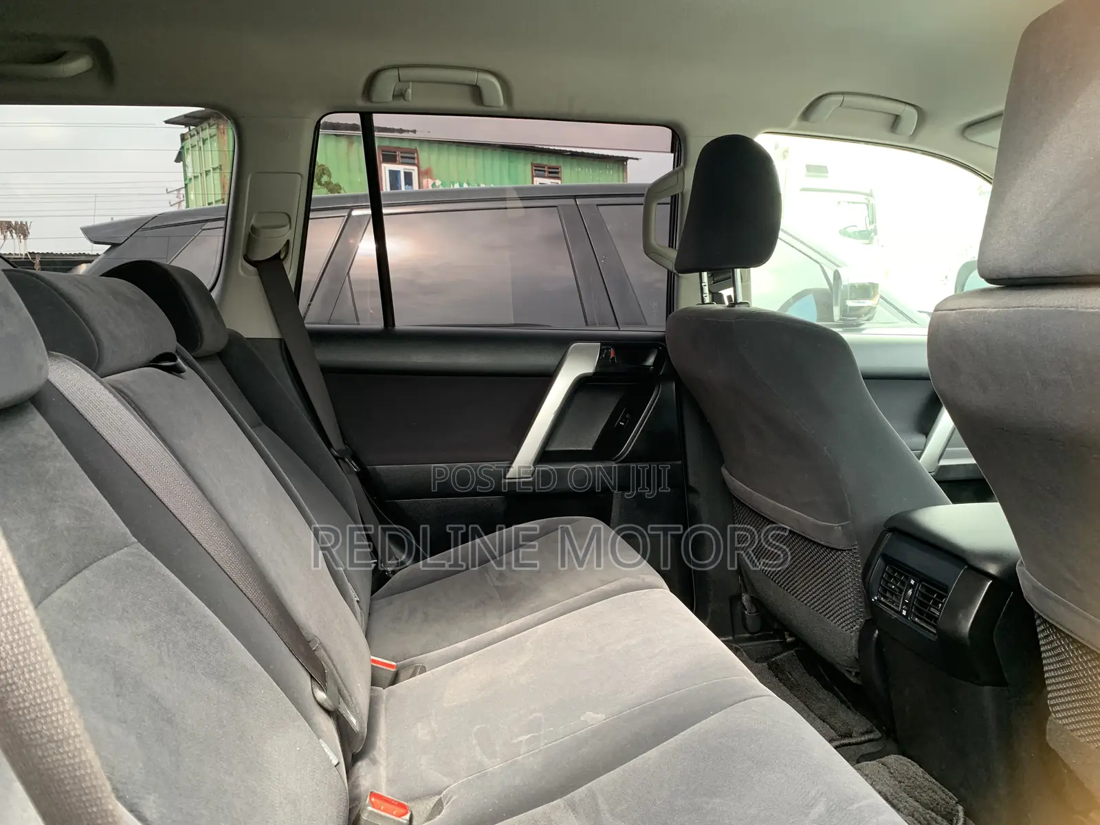 Toyota Land Cruiser Prado 2.8 2018 Green