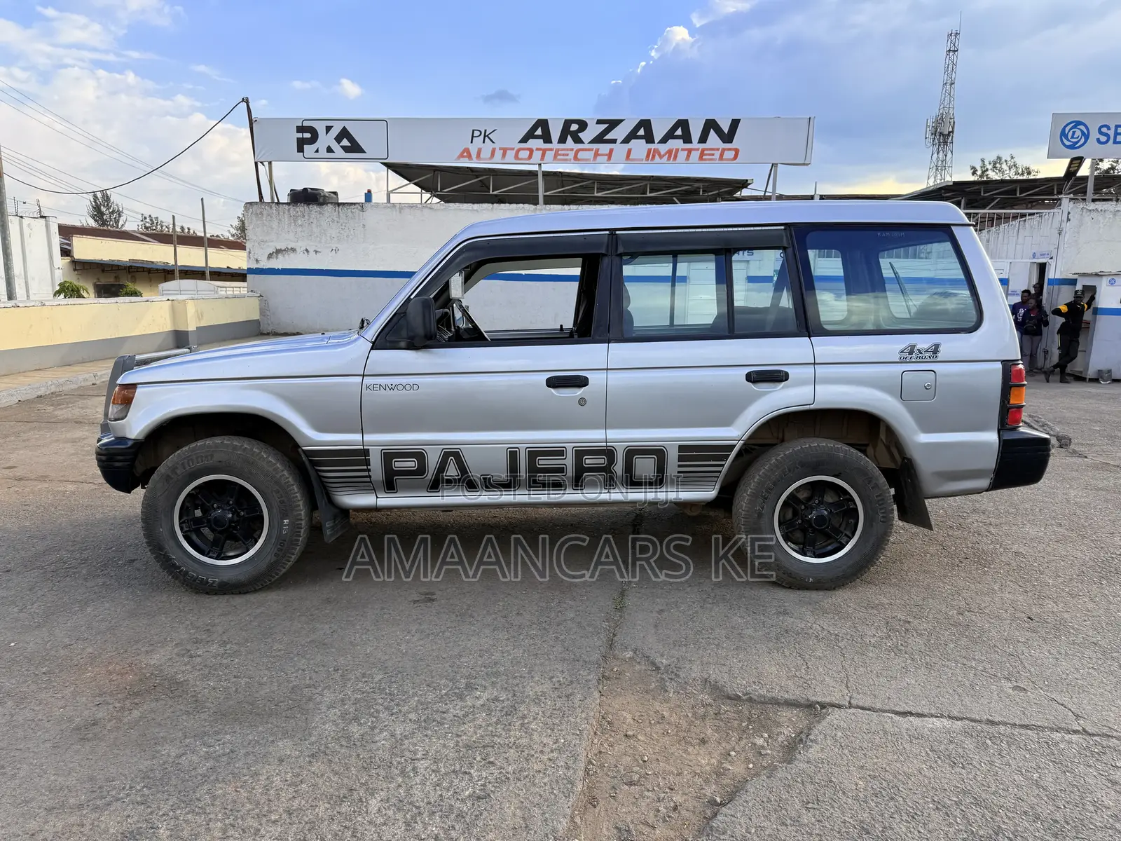 Mitsubishi Pajero 1999 Silver