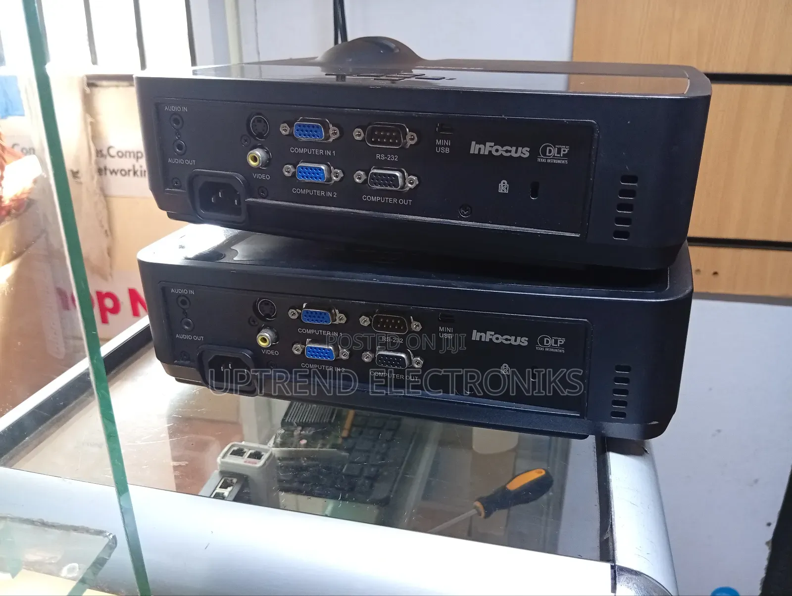 Infocus In112 – Your Portable Home Cinema! 