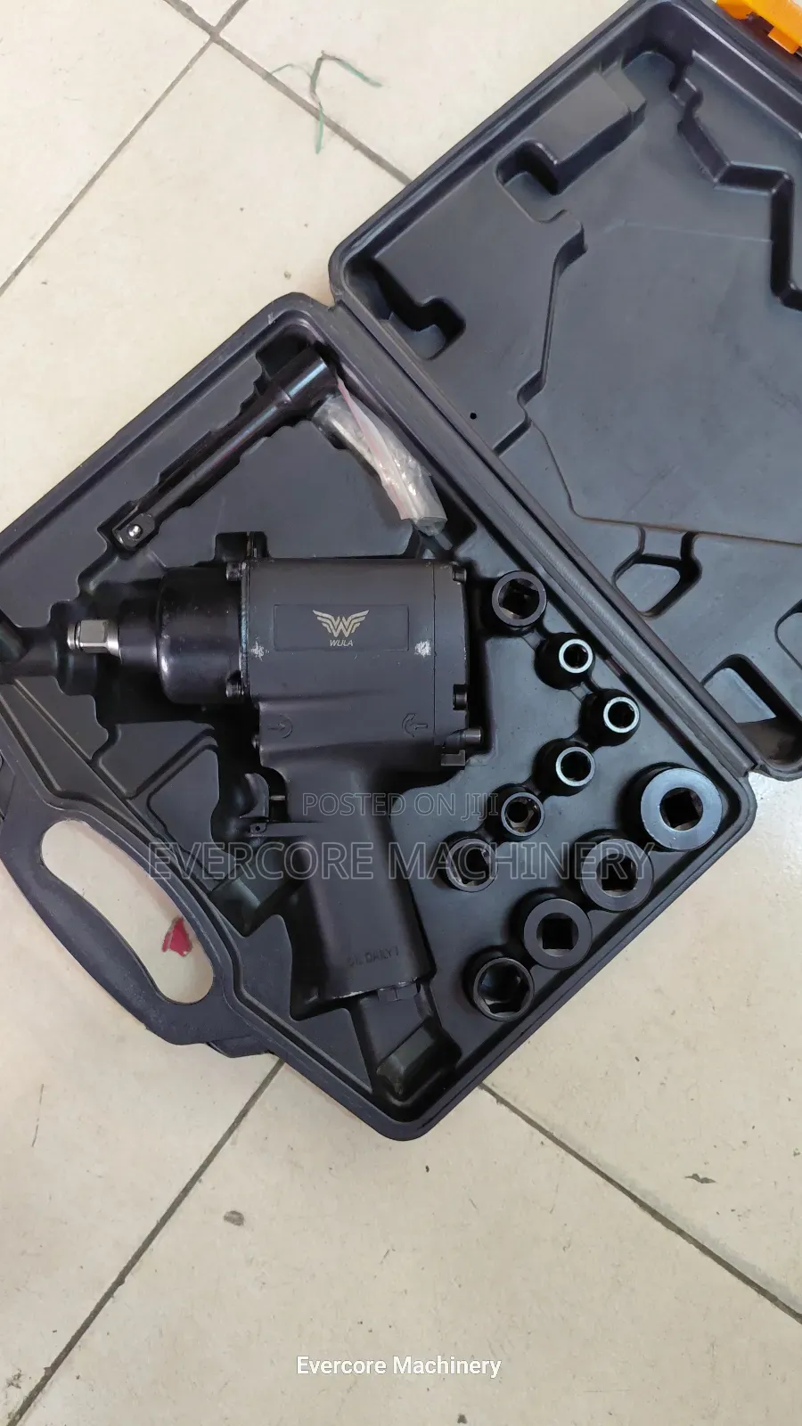 Heavy Duty Half Inch Impact Wrench Machine With Accessories.