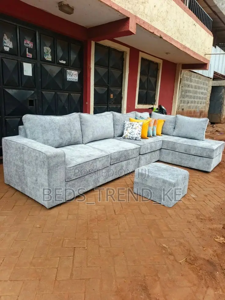 Elegant L Seat 7 Seater Witha a Puff