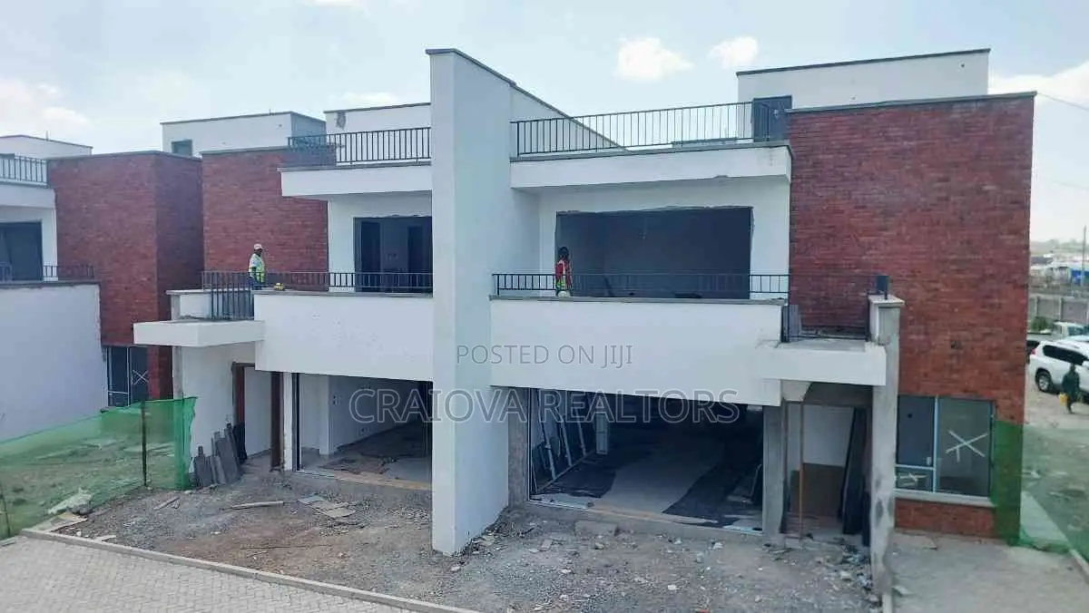4bdrm Townhouse/Terrace in Langata for sale