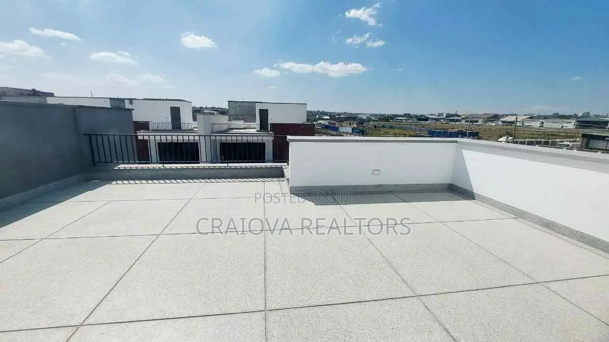 4bdrm Townhouse/Terrace in Langata for sale