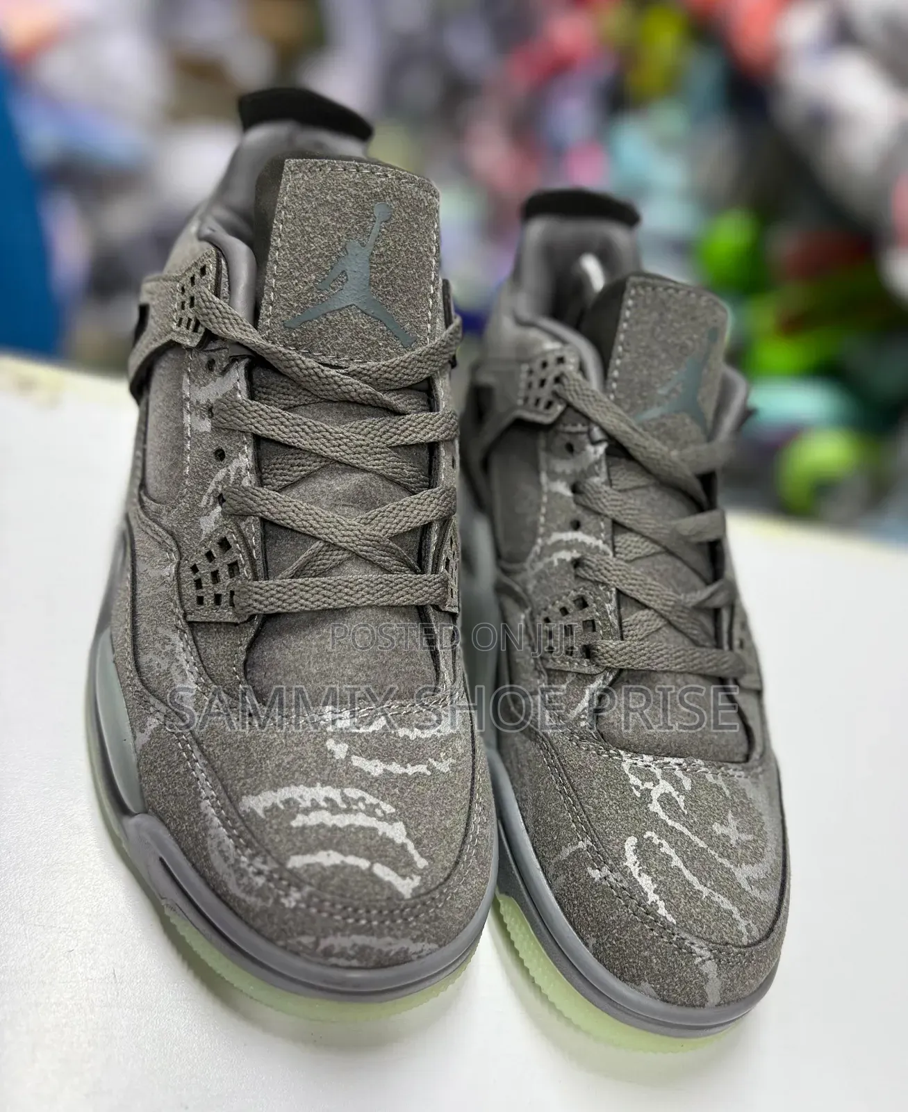 Jordan 4 Kaws;Glow in the Dark