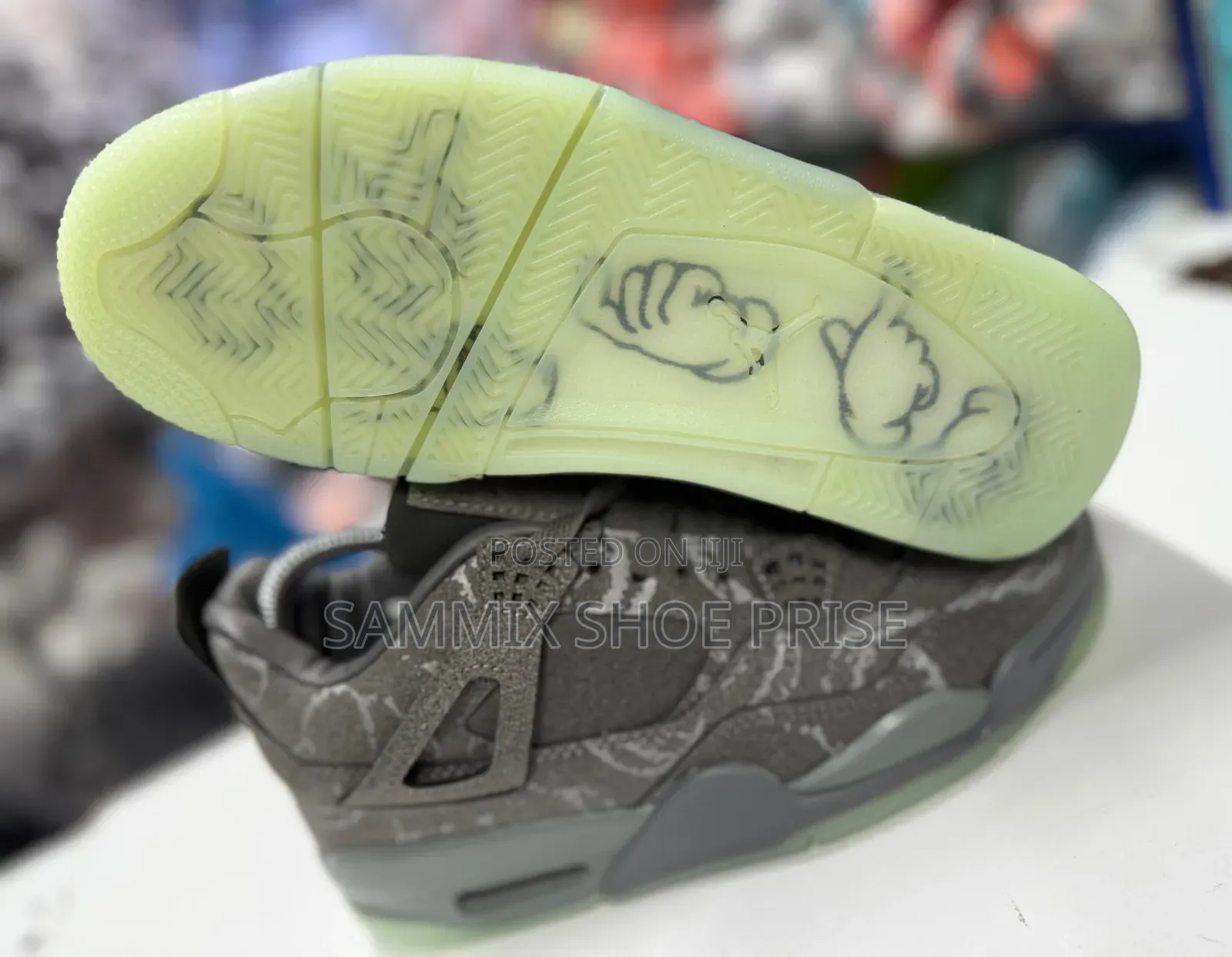 Jordan 4 Kaws;Glow in the Dark