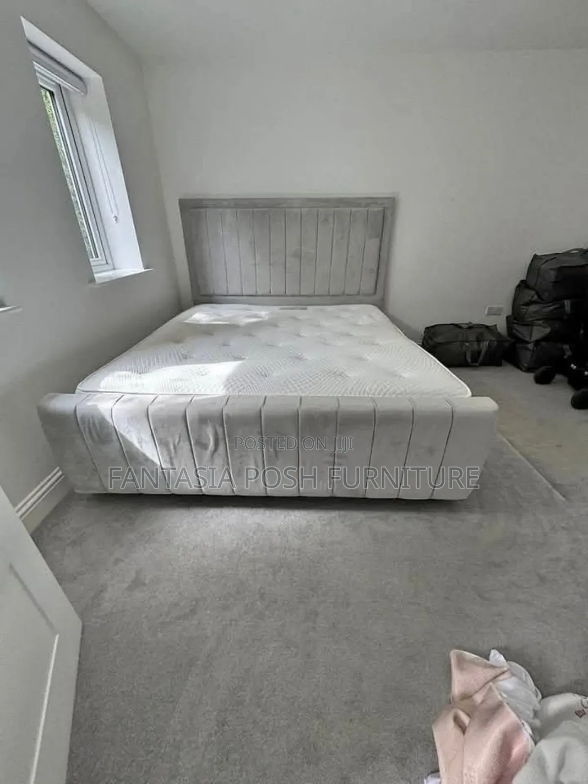 5x6 Grey Velvet Chester Bed - Pay on Delivery