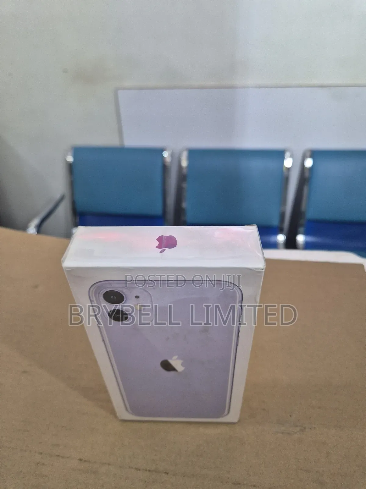 New Apple iPhone 11 128 GB Purple