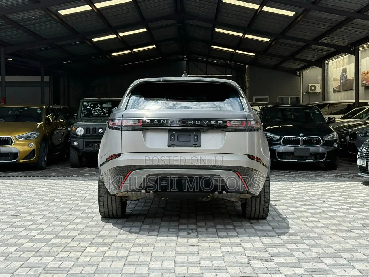 Land Rover Range Rover Velar 2018 Gold