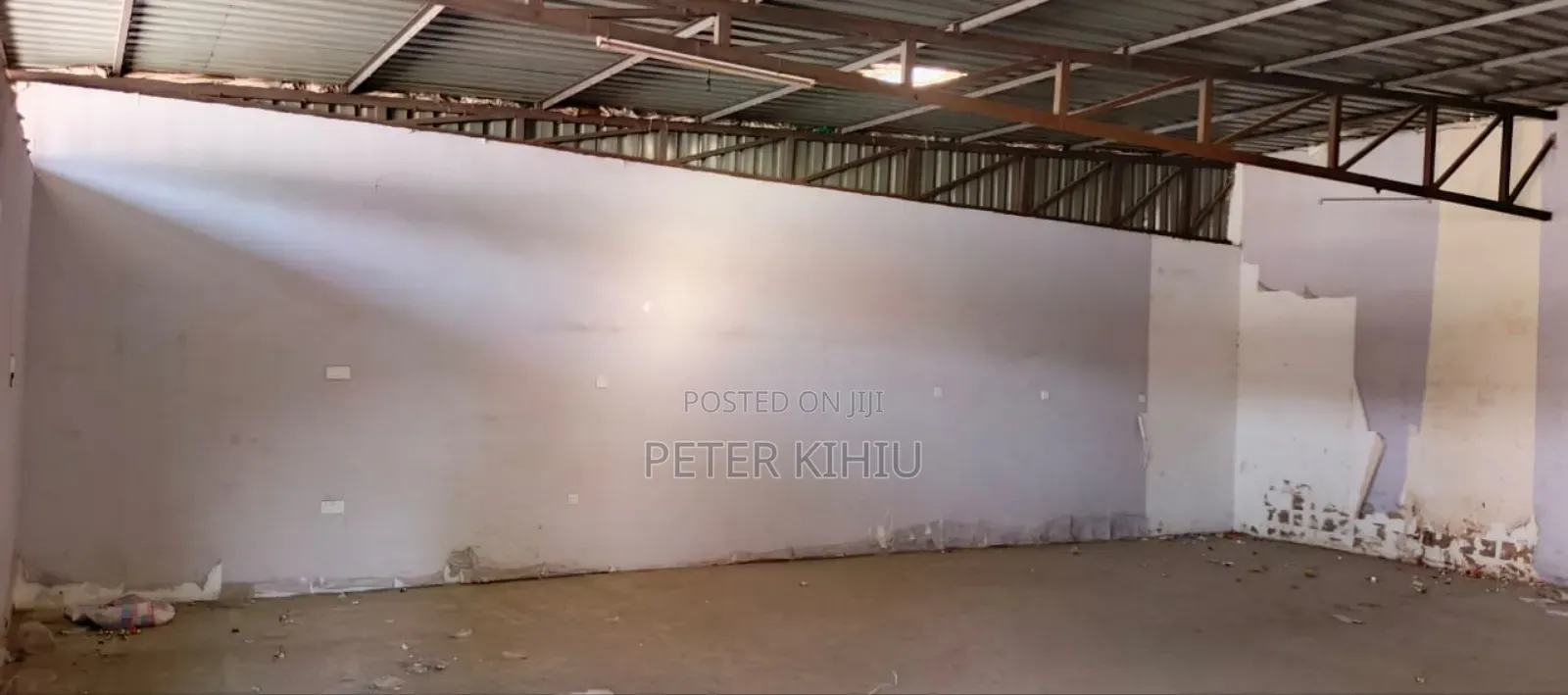 Godown to 1300sqft at Donholm