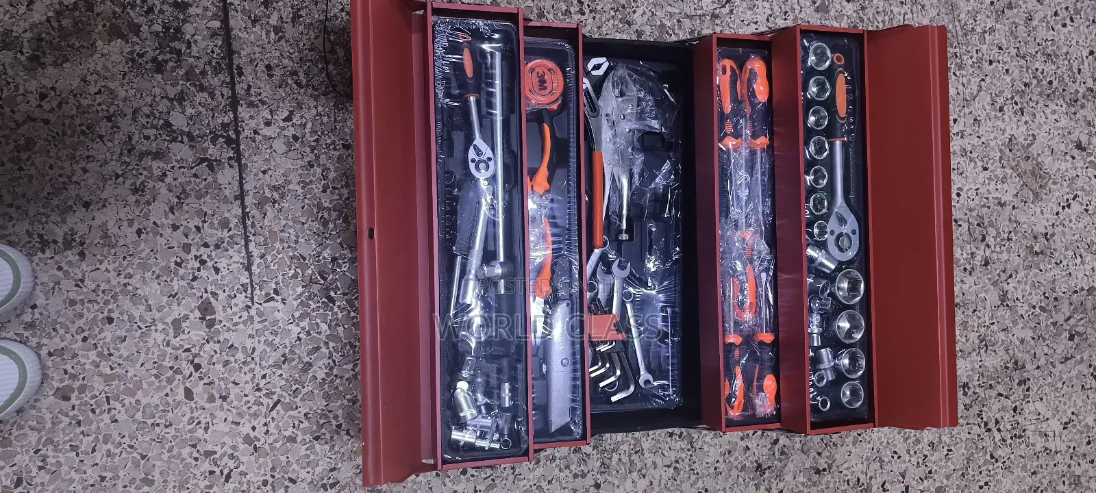 Available 85pc Tool Set With Metal Box