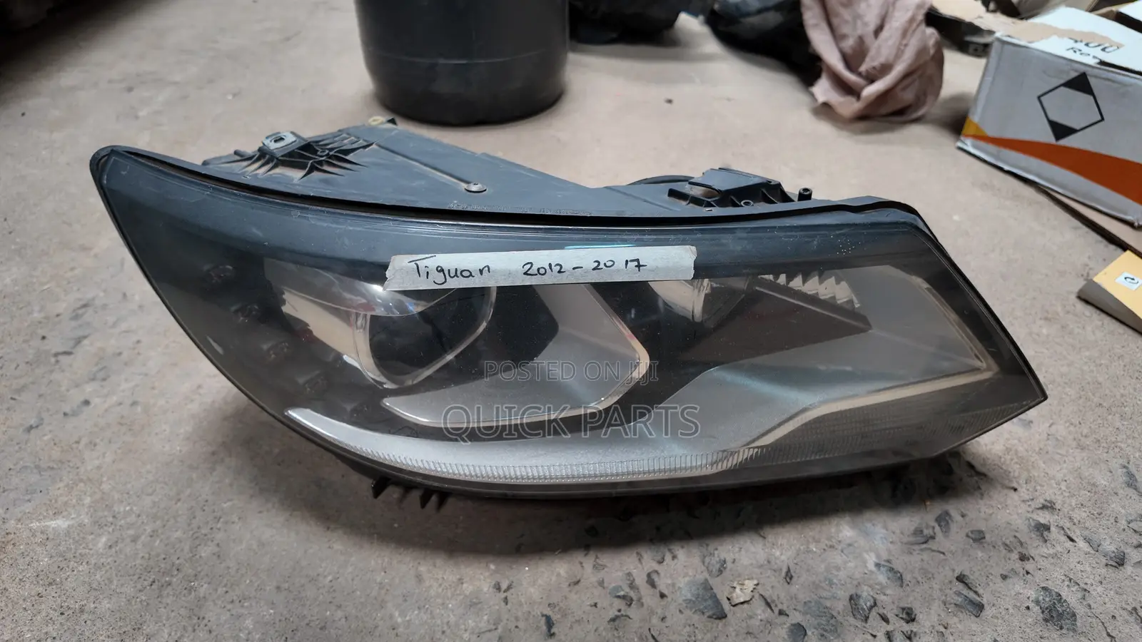 Volkswagen Tiguan RHS Headlight