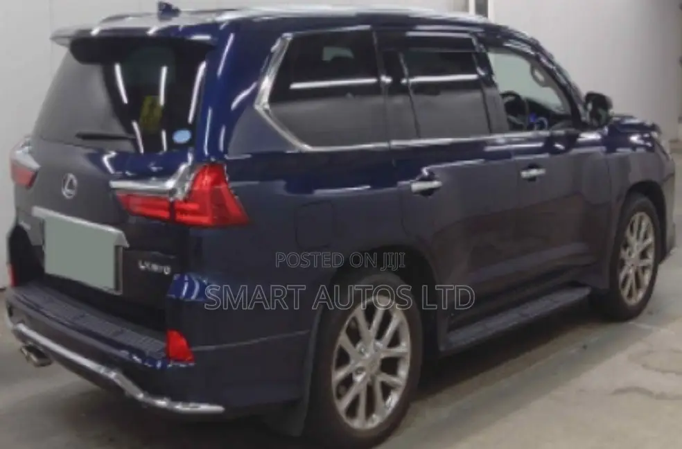 Lexus LX 2017 Blue
