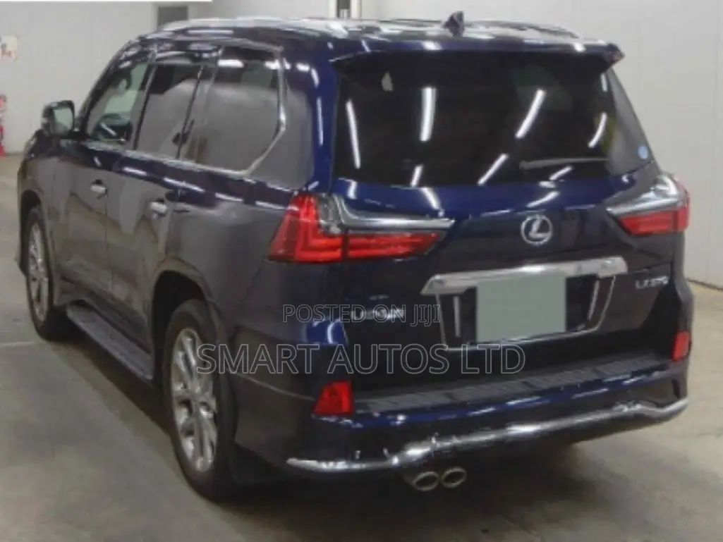 Lexus LX 2017 Blue