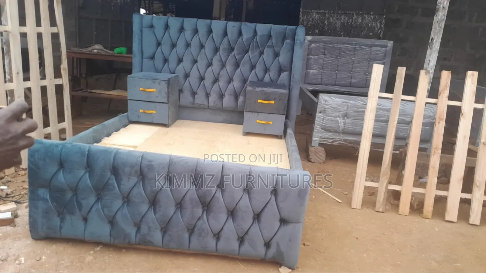 Gray Buttoned Chester Bed With Side Drawers