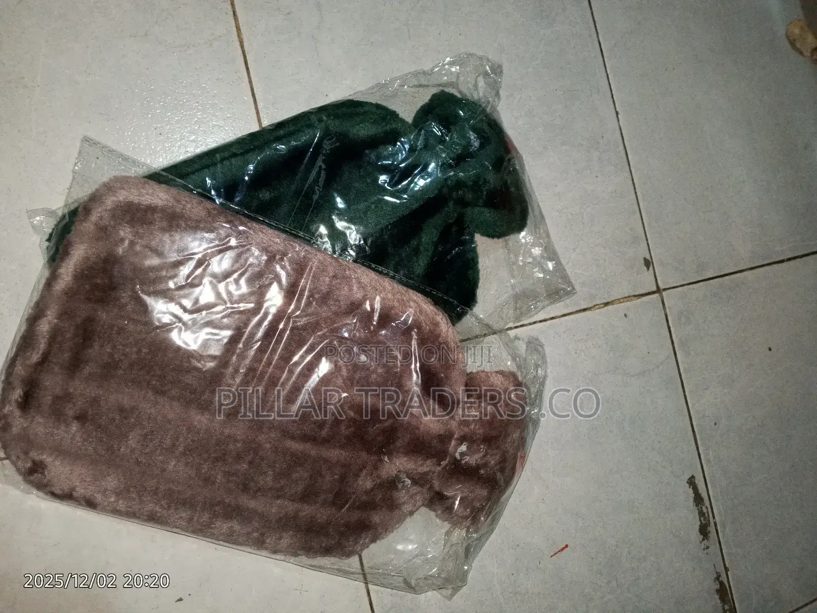 Hot Water Bottle With Lid and Soft Plush Bag