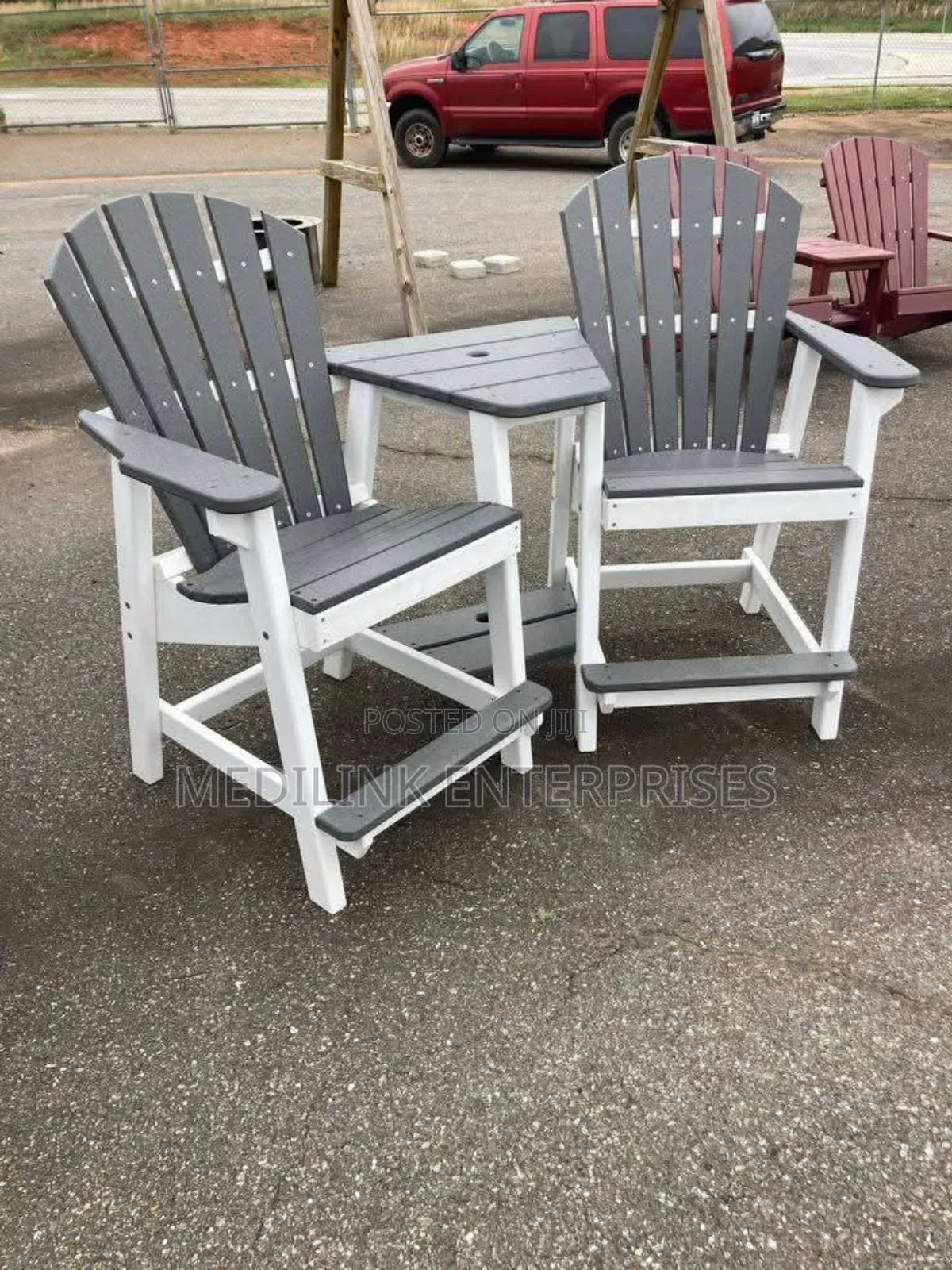 Host Nest Design Woodechairs