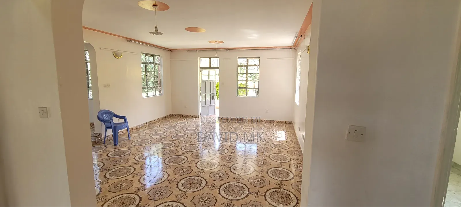3bdrm Mansion in Sukari for sale