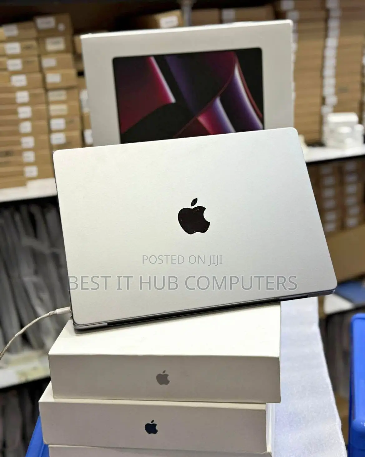 Laptop Apple MacBook Pro 2021 M1 16GB Apple M1 Pro SSD 512GB