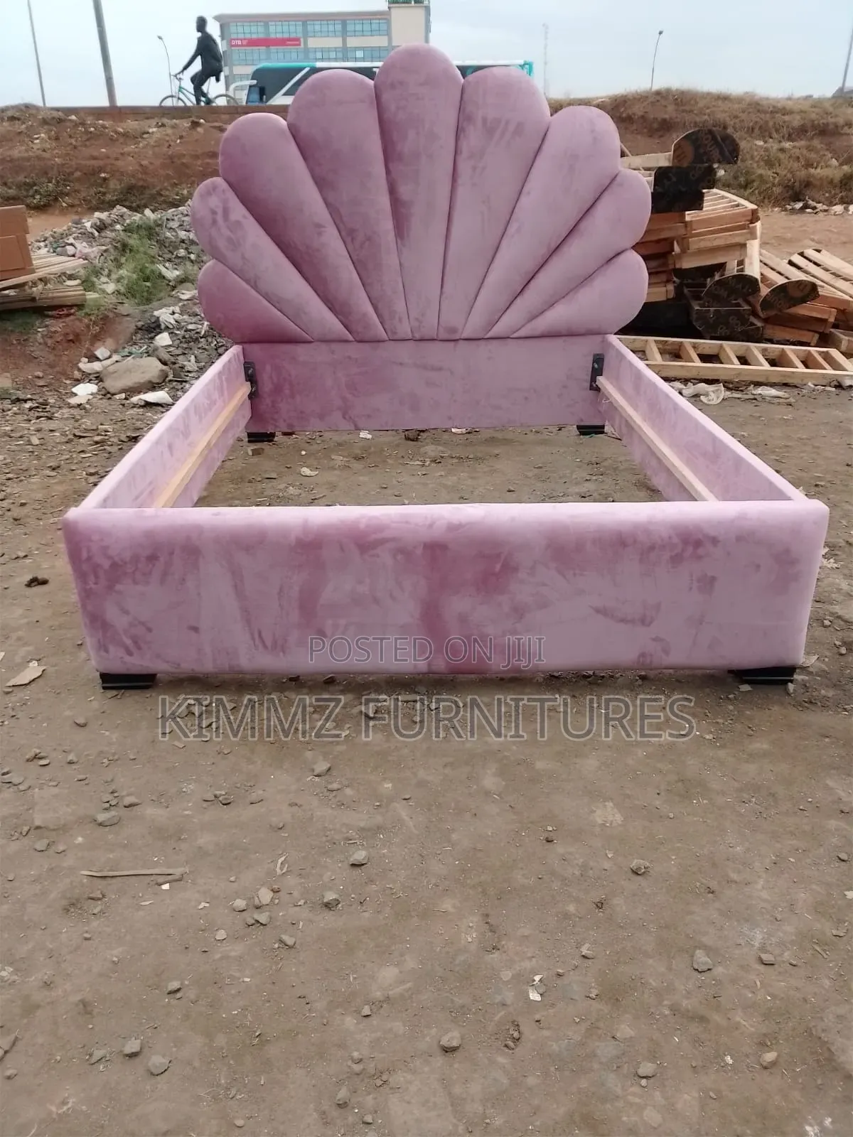 5x6 Butterfly Bed